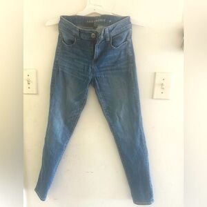Skinny Denim Jeans for women. It’s in well condition.